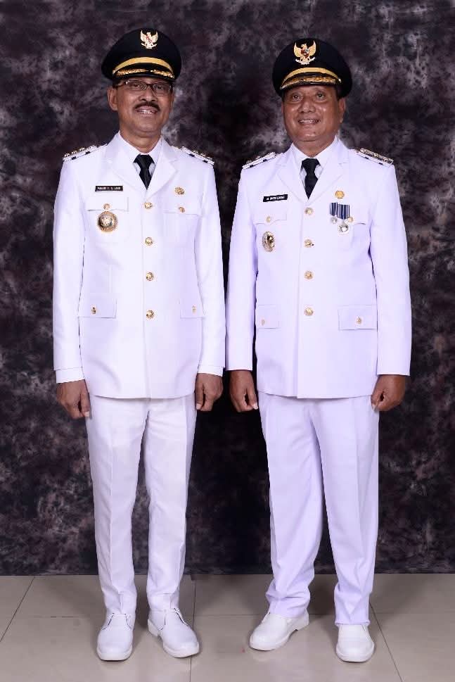 Bupati dan Wakil Bupati Sumba Tengah